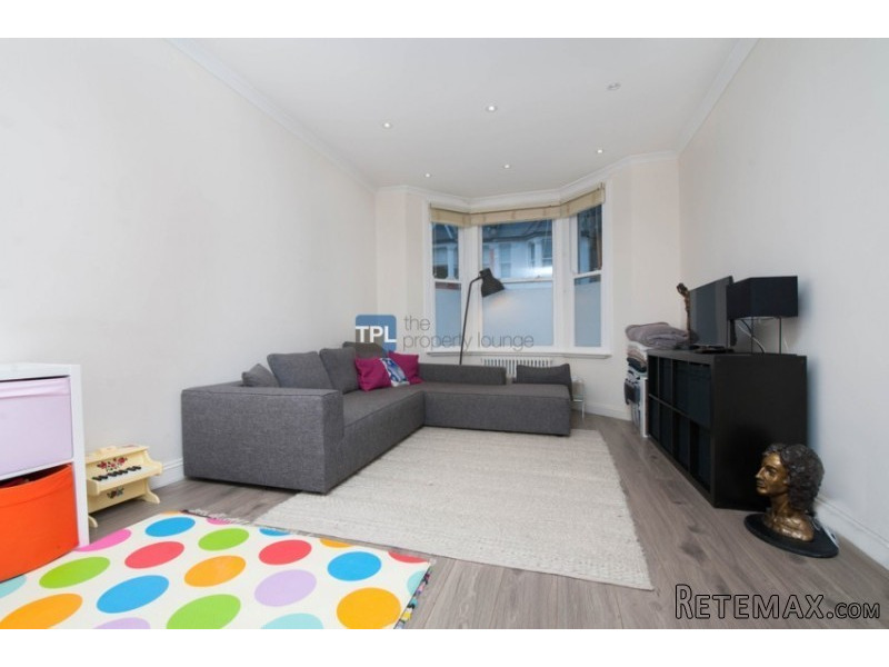 Charteris Road, Queens Park, London, NW6 - 2