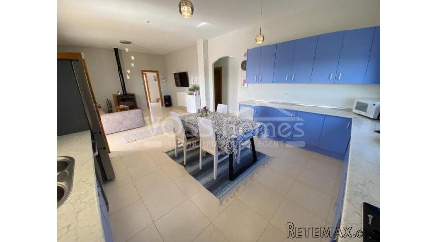 NEW & EXCLUSIVE TO VOSS HOMES - A large, WOW, light &.. - 13