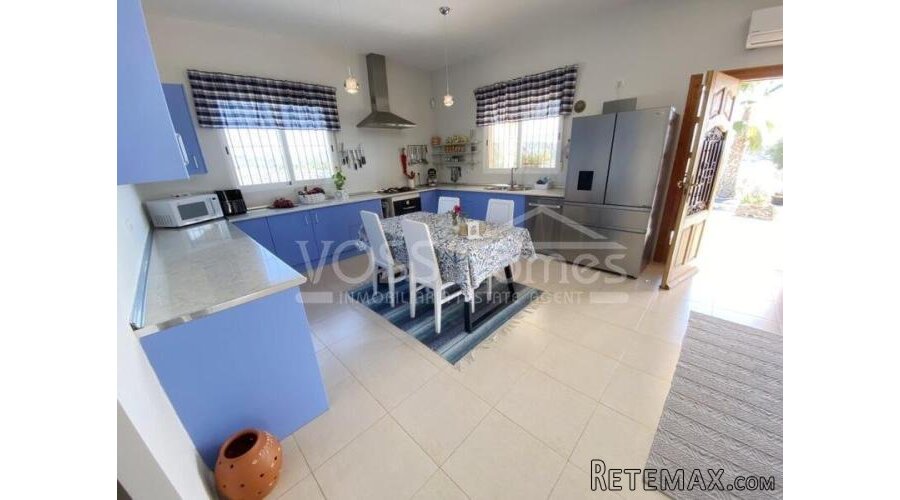 NEW & EXCLUSIVE TO VOSS HOMES - A large, WOW, light &.. - 14