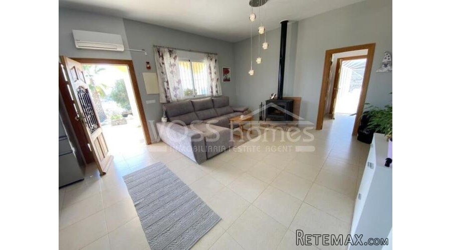 NEW & EXCLUSIVE TO VOSS HOMES - A large, WOW, light &.. - 15