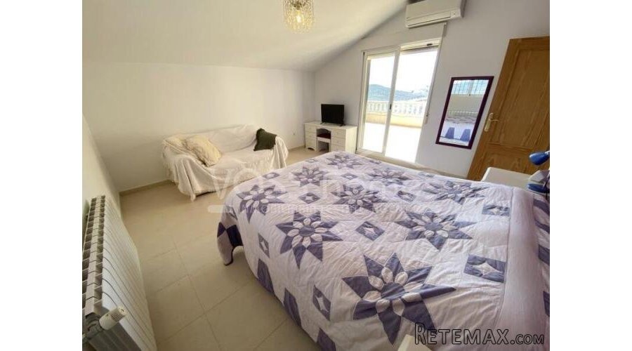NEW & EXCLUSIVE TO VOSS HOMES - A large, WOW, light &.. - 17