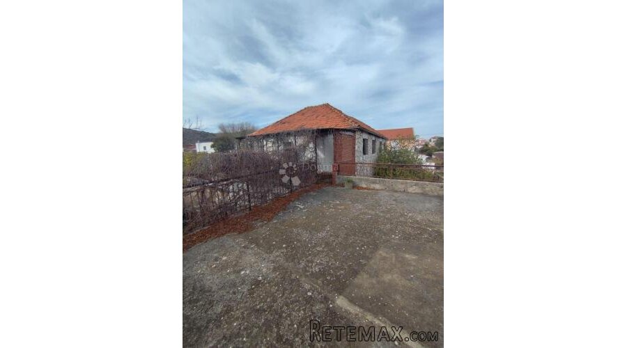 Kuća s poslovnim prostorom 50 m od mora - 2