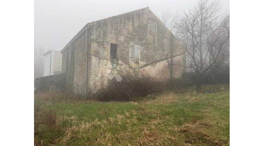 Kuća/starina sa prostranom okućnicom! - 2