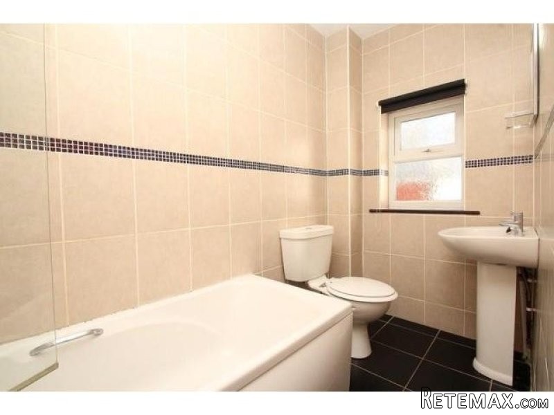 Unfurnished 2 bedroom Property For.. - 2