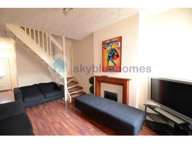 House - TV INCLUDED IN ALL BEDROOMS AND.. - 2