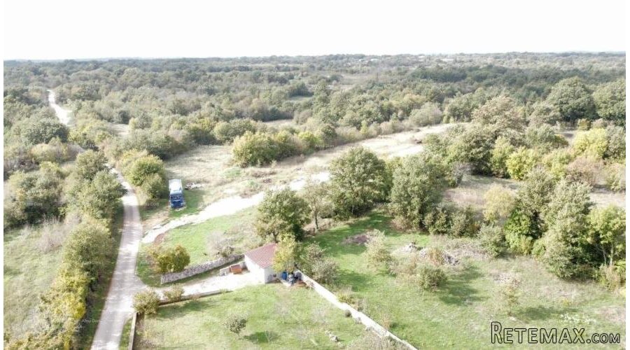 Prodaja građevinskog zemljišta, blizina Svetvinčenata! - 2