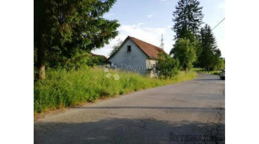 Imanje sa starinom u Oštarijama