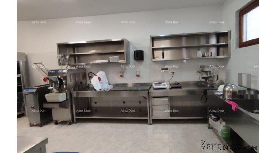 Bale – stambeno-poslovna nekretnina u srcu starog grada - 3