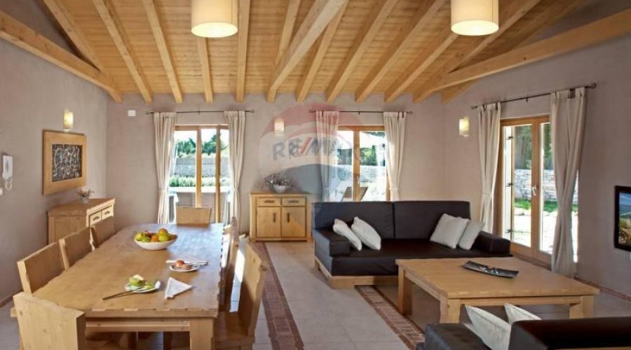 Istra,Juršići,luksuzno naselje od 6 vila - 3