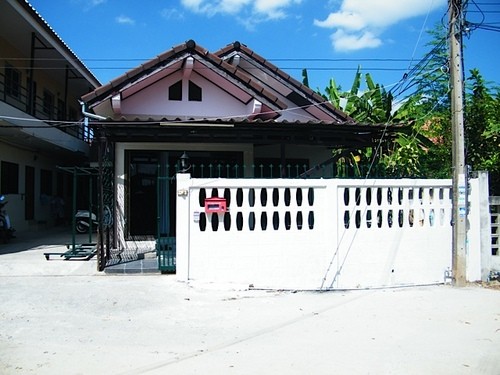 House / Home For Rent Nai Muang Nakhon..