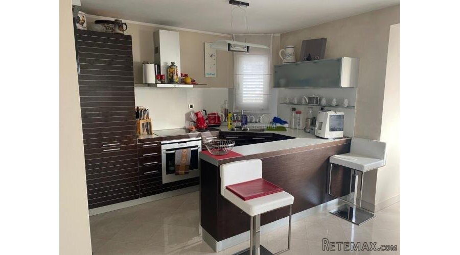 PRILIKA PREDIVAN STAN 3S+DB NA DRENOVI - 2