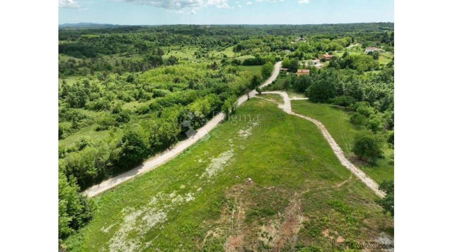 Veliko građevinsko zemljište na osami - 2