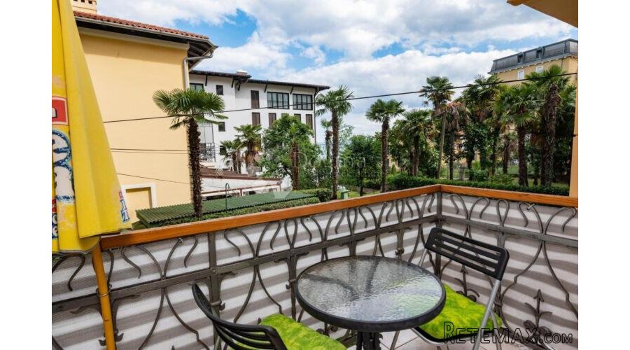 OPATIJA, Centar, dugoročan najam, 55 m2