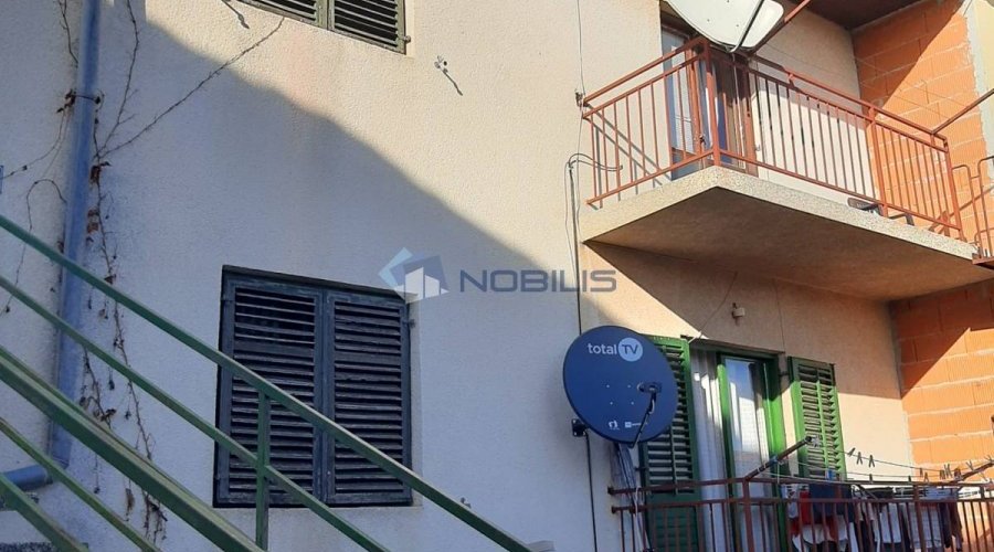 Zadar, Biograd n/M, 172m2 okućnice, 170m2