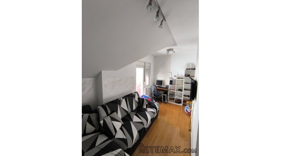 Prodajem duplex stan u Indjiji - 11