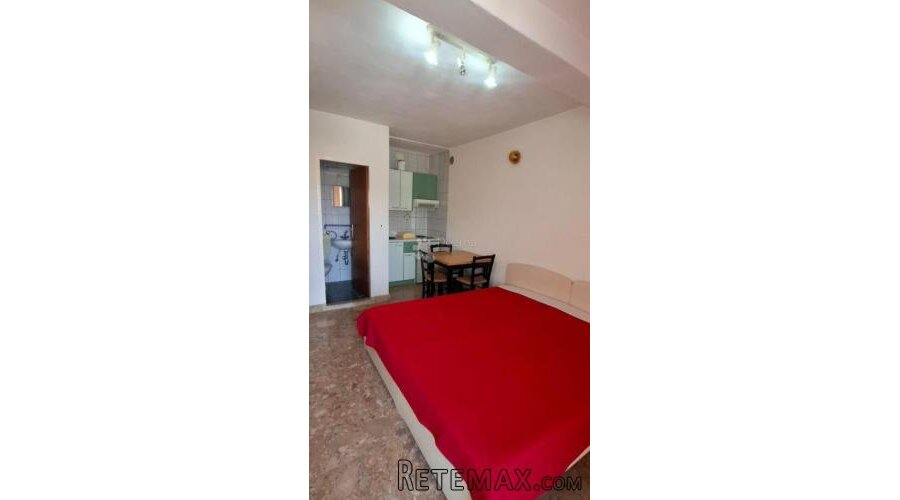 Apartmanska kuća, 70m od mora, Trogir - 3