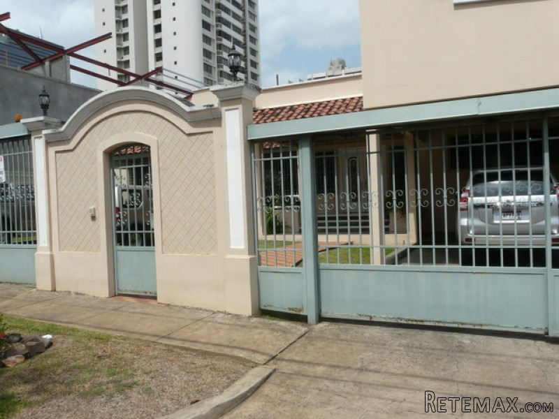 House For Rent - Comercial In..