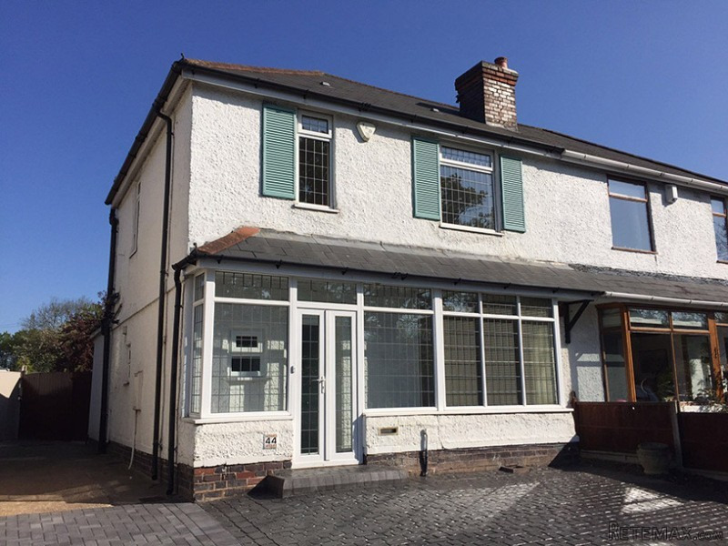 3 Bedrooms - Semi Detached - Water..