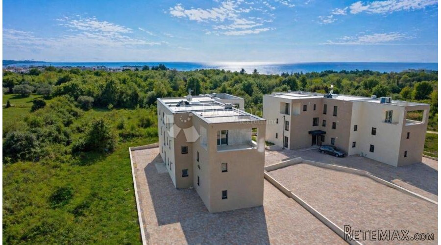 PENTHOUSE NA 2.KATU MODERNE NOVOGRADNJE BLIZU MORA!