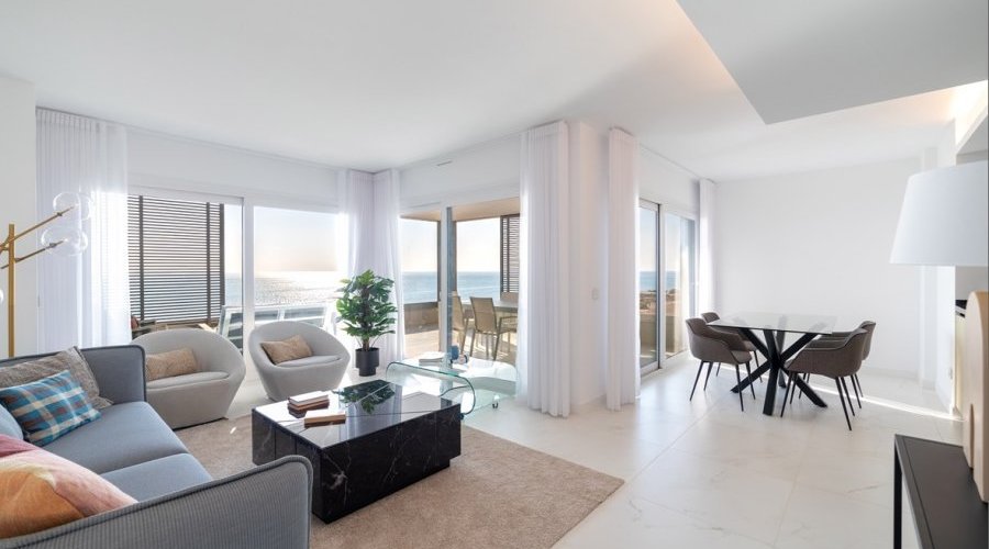Punta Prima is located just 5 km from Torrevieja, is.. - 3