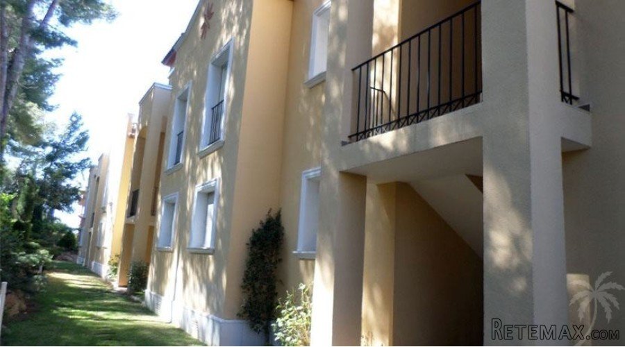 Penthouse apartment on a well-maintained development built.. - 5