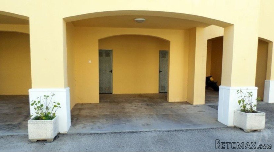 Penthouse apartment on a well-maintained development built.. - 6