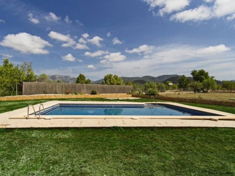 Lovely Villa With Views To The..