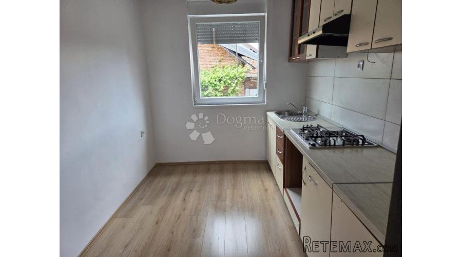 PRODAJA, Kuća, Vezišće, NKP 210 m2 sa okućnicom i zemljištem
