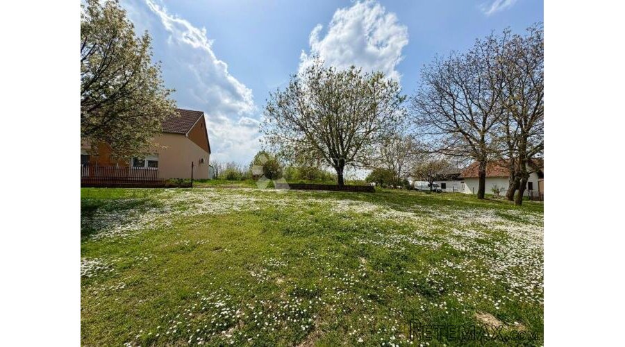 Plac 800m2 Vukovar - Mitnica, idealno za kuću