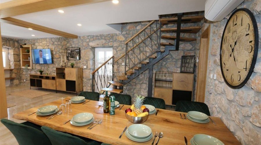 Renovirana stara kamena kuća! Otok krk, Dobrinj - 9