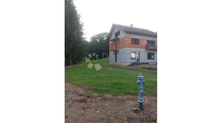Kuća sa velikom okućnicom - 3