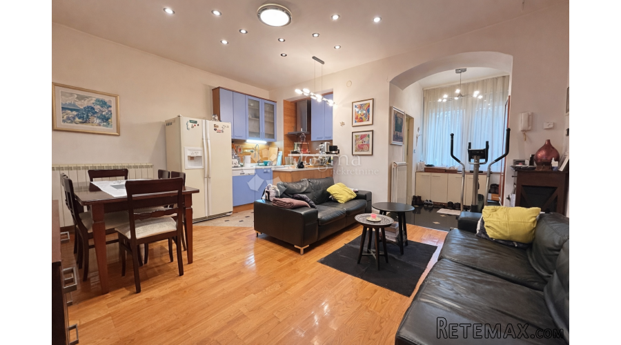 Donji grad – 3-sobni stan 77 m², prizemlje