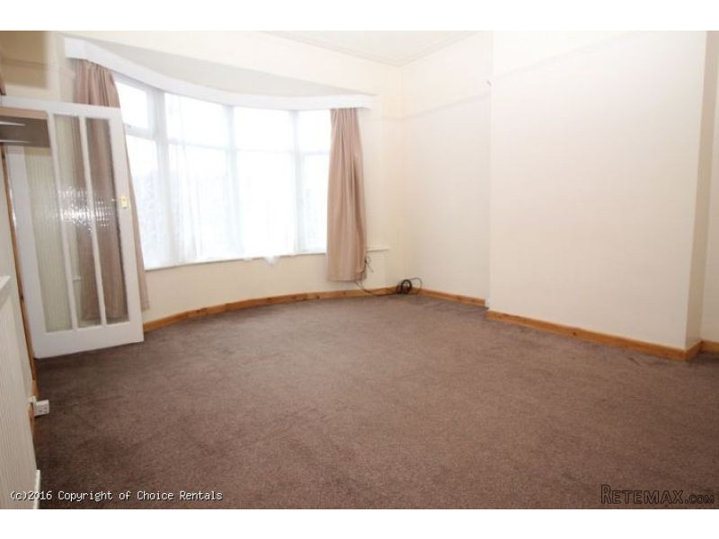 7-9 King George Ave, Blackpool - 2