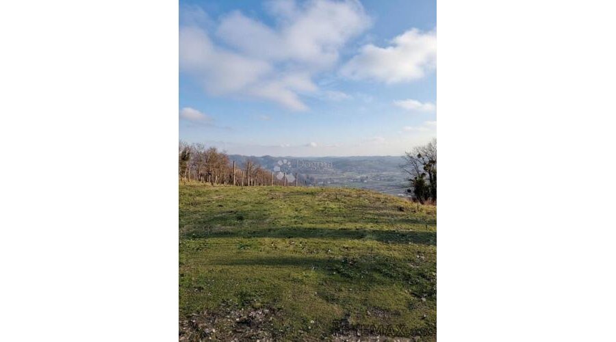 Poljoprivredno zemljište s pogledom na Sveti križ Začretje - 2