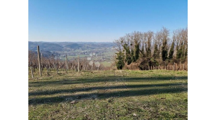 Poljoprivredno zemljište s pogledom na Sveti križ Začretje - 3