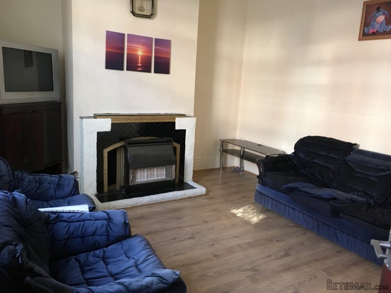 Deepdale two bed,two reception room.. - 2