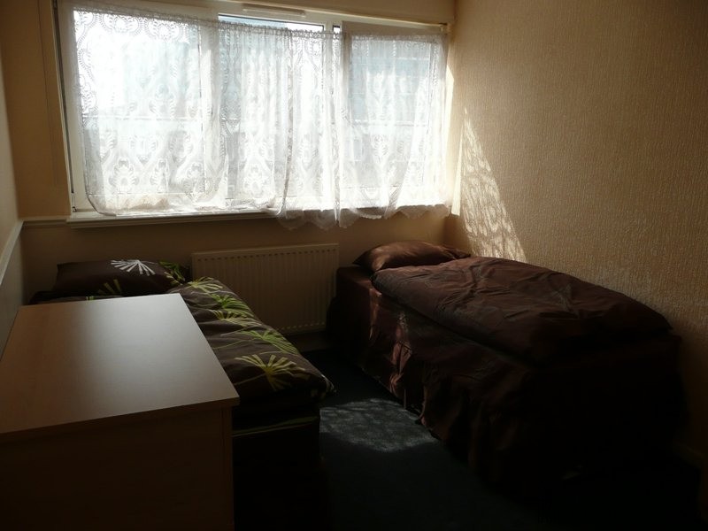 Double room, Zone 2, Poplar (share or..