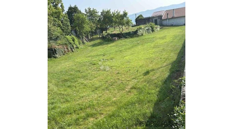 Građevinski teren u Škalnici