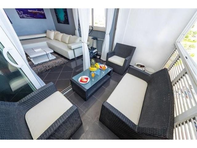 2 bedroom Apartment For Sale: Bulevar.. - 2