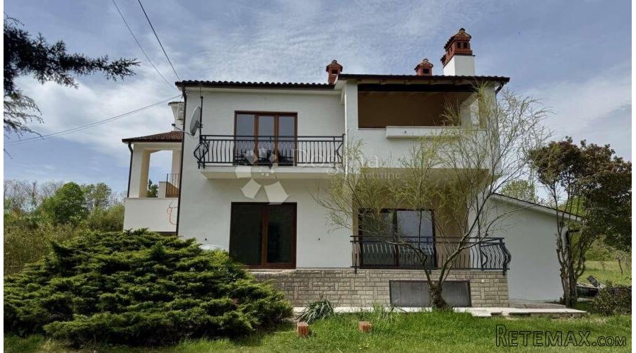 BARBAN,kuća sa 2 stana,TOP lokacija