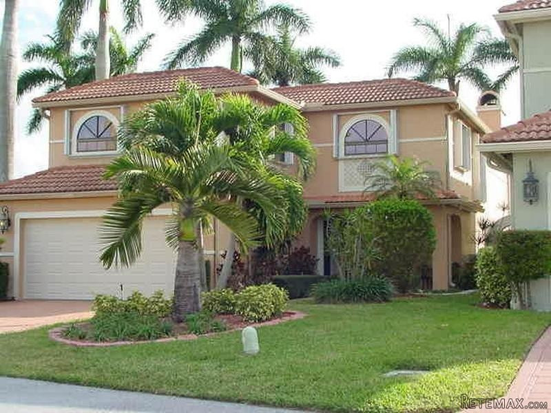 9140 Villa Portofino Circle, Boca..