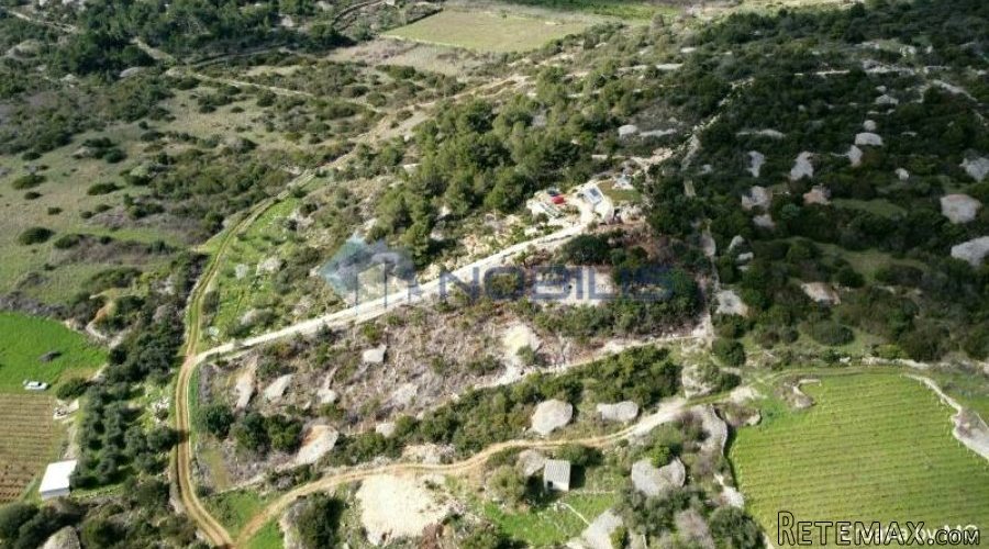 Vis, polje, kuća 100 m2 s nadstrešnicom 20 m2 i 13000 m2 z.. - 8