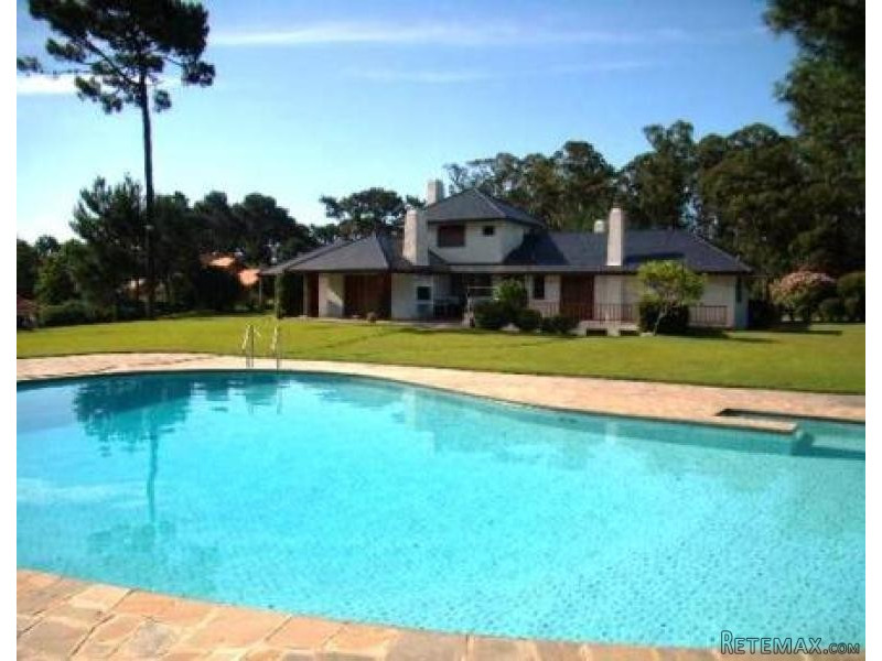 4 Bedroom House - For Rent - Mansa