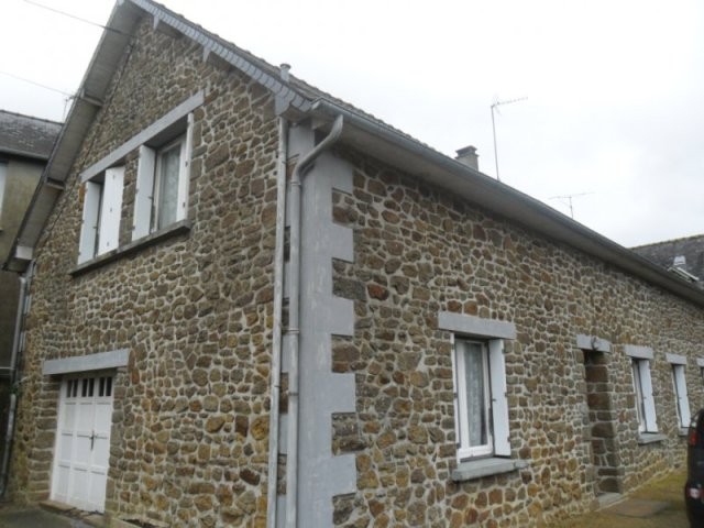 Quality Stone Built House - 2