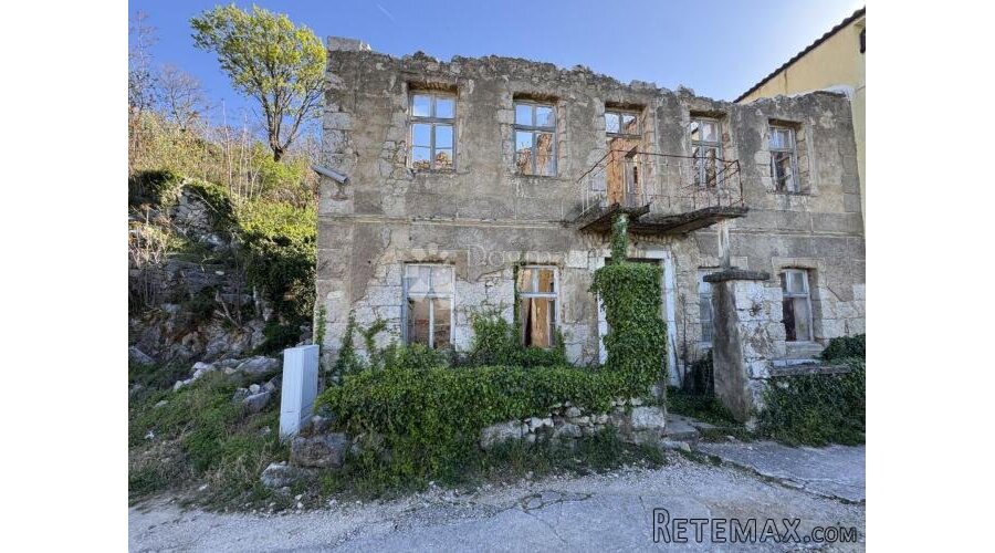 Kamena ruševina za adaptaciju - Crikvenica
