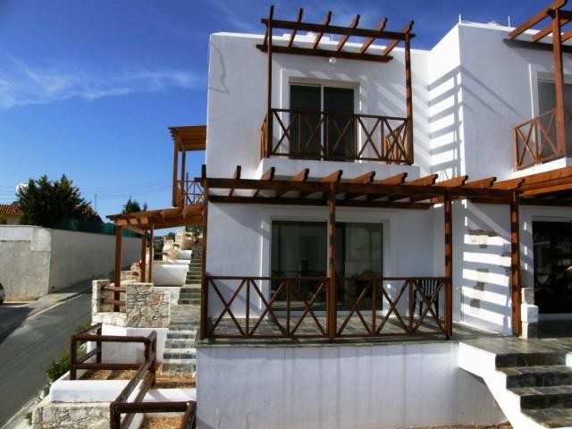 Four bedroom townhouse for rent, Tsada..
