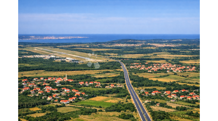 Građevinsko zemljište nadomak Pule u T zoni!