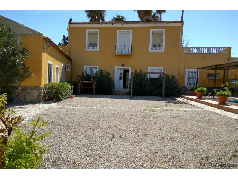 Unique finca, 5 bedrooms 400m2, Pool..