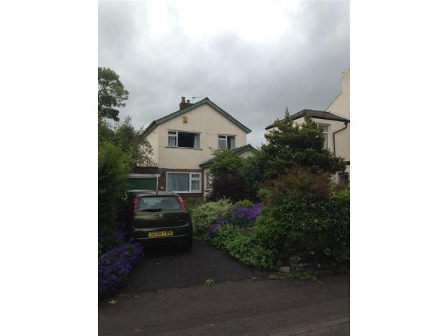 Three bedroom detached garden house..