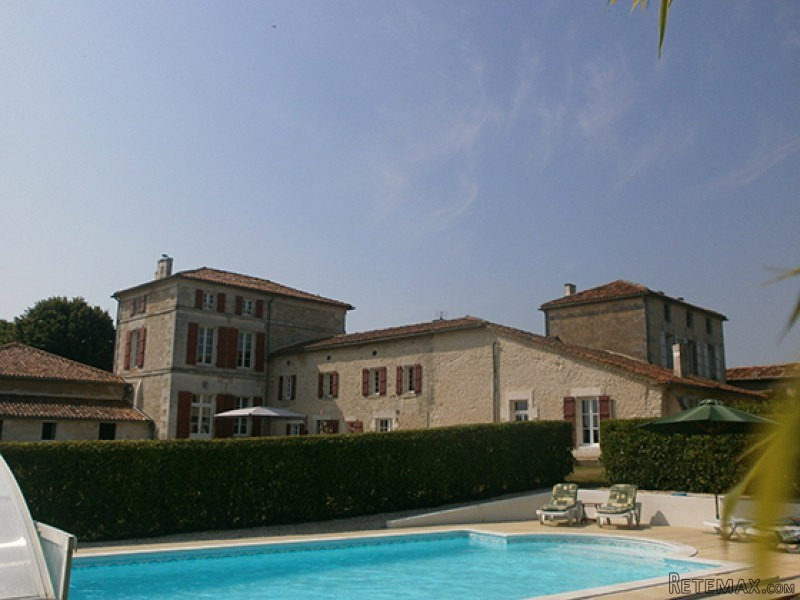 Magnificent Charente Property - 2